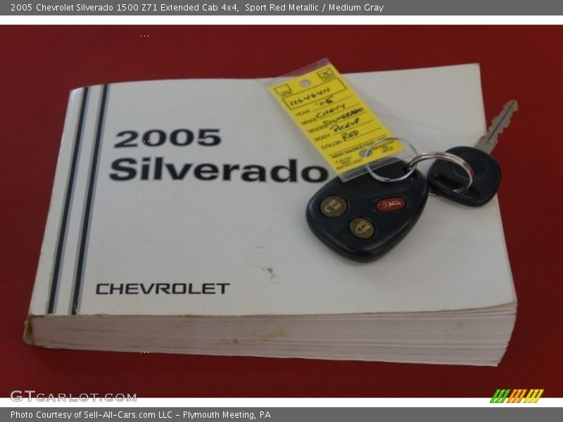 Sport Red Metallic / Medium Gray 2005 Chevrolet Silverado 1500 Z71 Extended Cab 4x4
