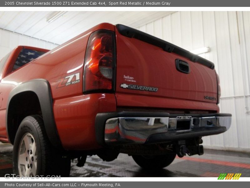 Sport Red Metallic / Medium Gray 2005 Chevrolet Silverado 1500 Z71 Extended Cab 4x4
