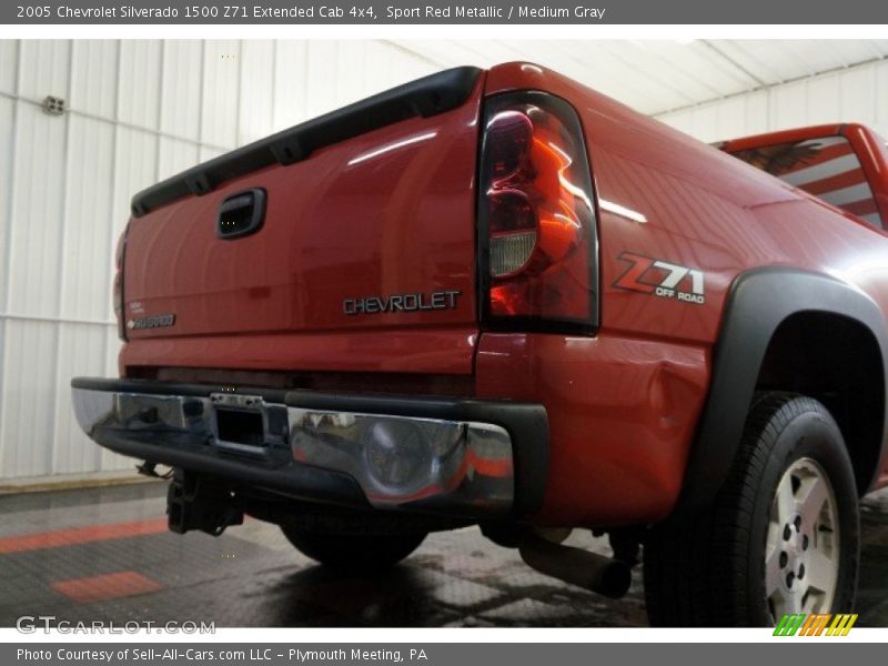 Sport Red Metallic / Medium Gray 2005 Chevrolet Silverado 1500 Z71 Extended Cab 4x4