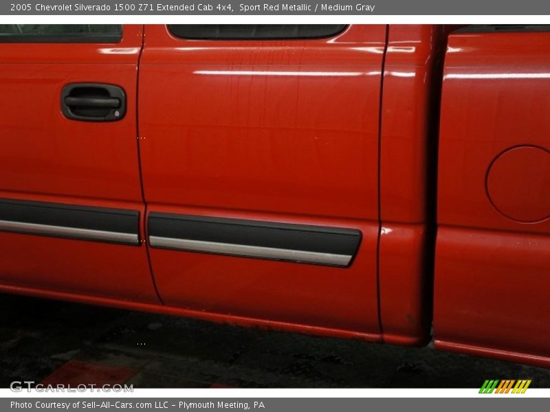 Sport Red Metallic / Medium Gray 2005 Chevrolet Silverado 1500 Z71 Extended Cab 4x4