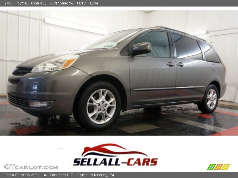 Silver Shadow Pearl / Taupe 2005 Toyota Sienna XLE