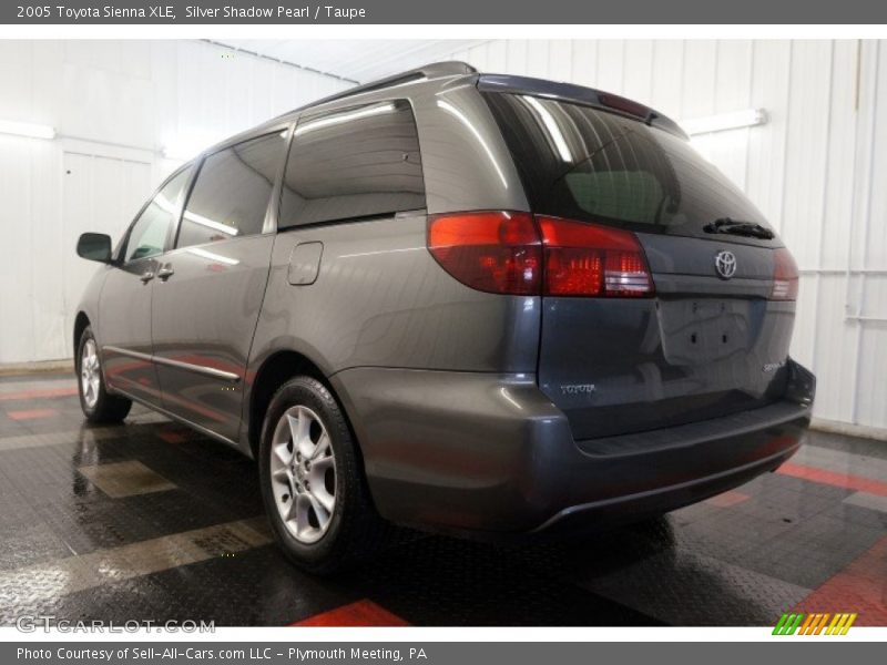 Silver Shadow Pearl / Taupe 2005 Toyota Sienna XLE