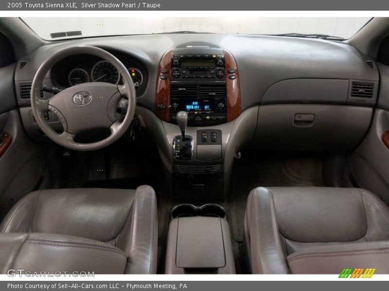 Silver Shadow Pearl / Taupe 2005 Toyota Sienna XLE