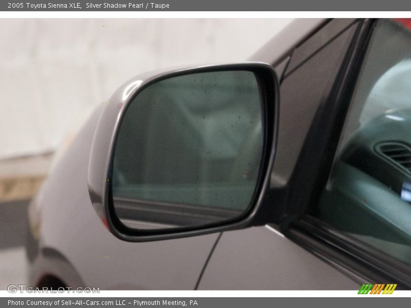 Silver Shadow Pearl / Taupe 2005 Toyota Sienna XLE