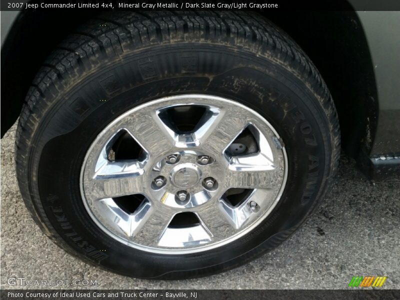 Mineral Gray Metallic / Dark Slate Gray/Light Graystone 2007 Jeep Commander Limited 4x4