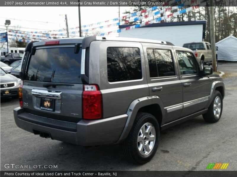 Mineral Gray Metallic / Dark Slate Gray/Light Graystone 2007 Jeep Commander Limited 4x4