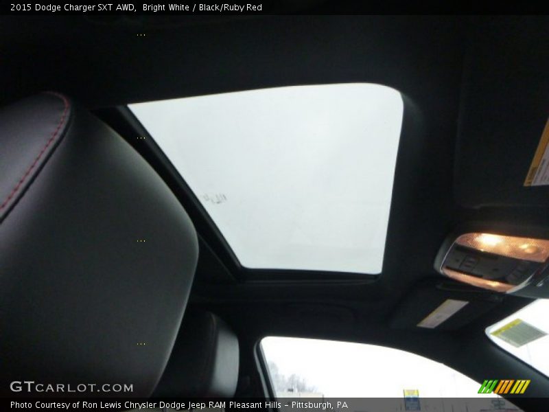 Bright White / Black/Ruby Red 2015 Dodge Charger SXT AWD