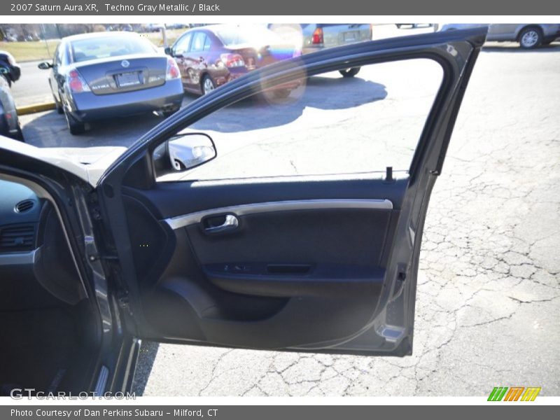 Techno Gray Metallic / Black 2007 Saturn Aura XR