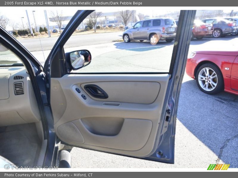 Norsea Blue Metallic / Medium/Dark Pebble Beige 2005 Ford Escape XLS 4WD