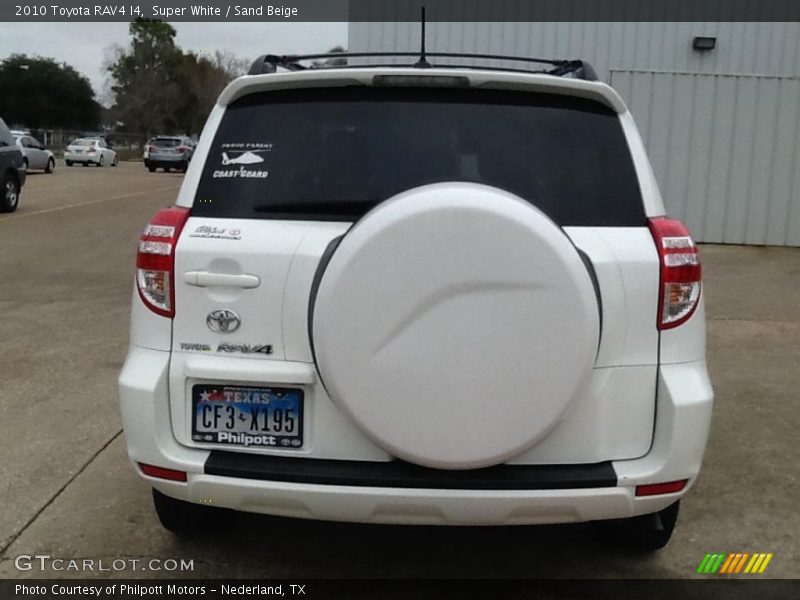 Super White / Sand Beige 2010 Toyota RAV4 I4