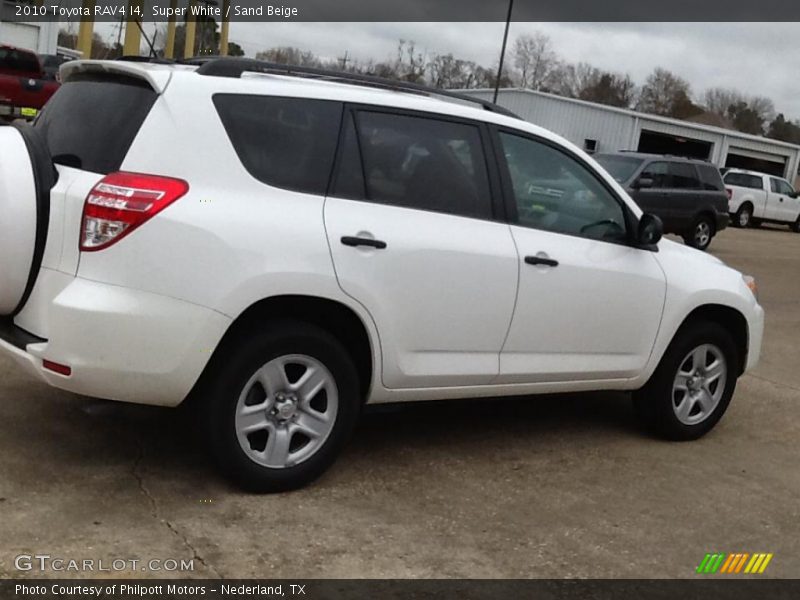 Super White / Sand Beige 2010 Toyota RAV4 I4
