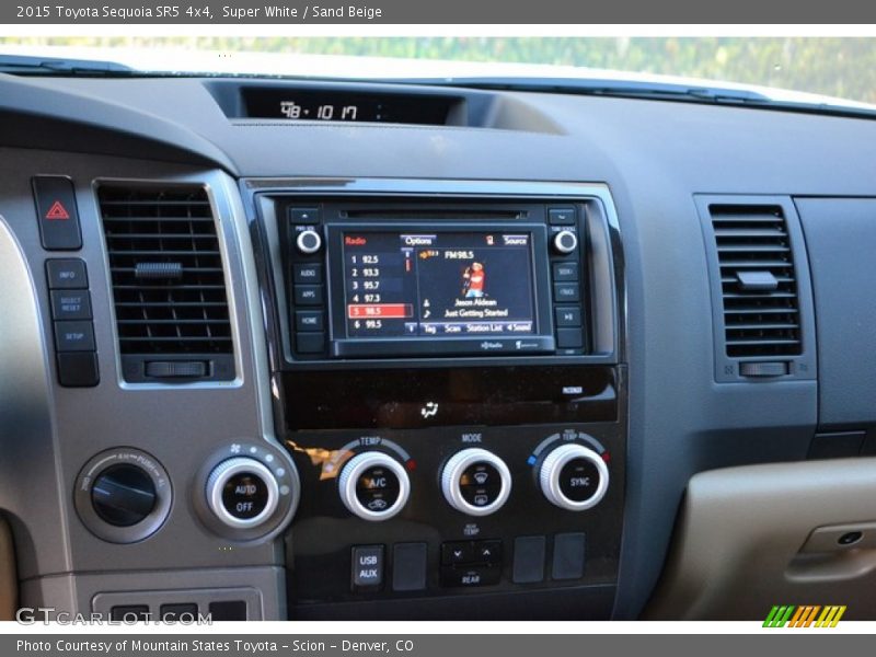 Super White / Sand Beige 2015 Toyota Sequoia SR5 4x4