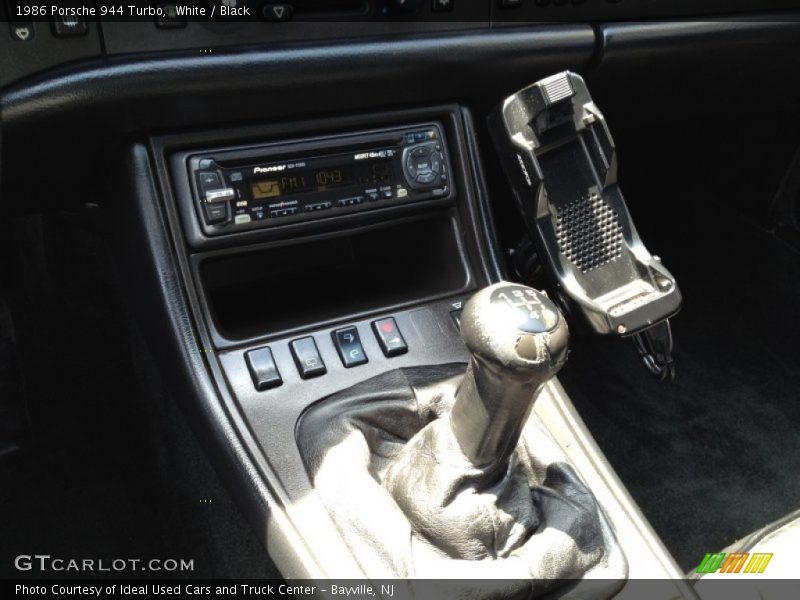 White / Black 1986 Porsche 944 Turbo