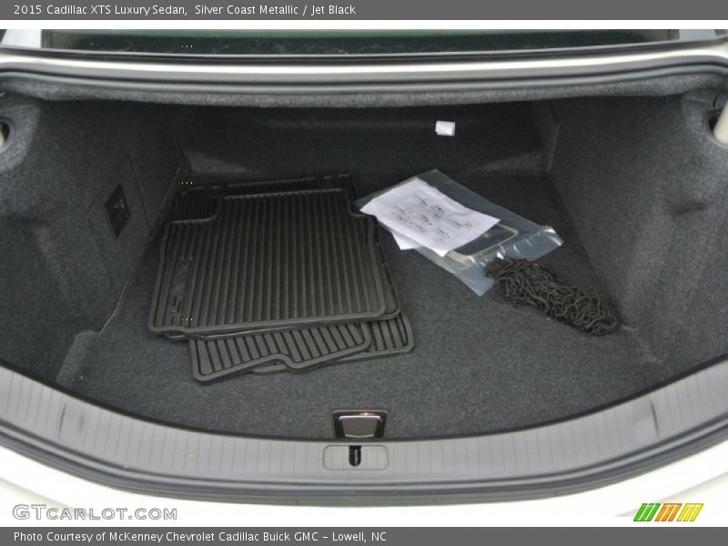  2015 XTS Luxury Sedan Trunk