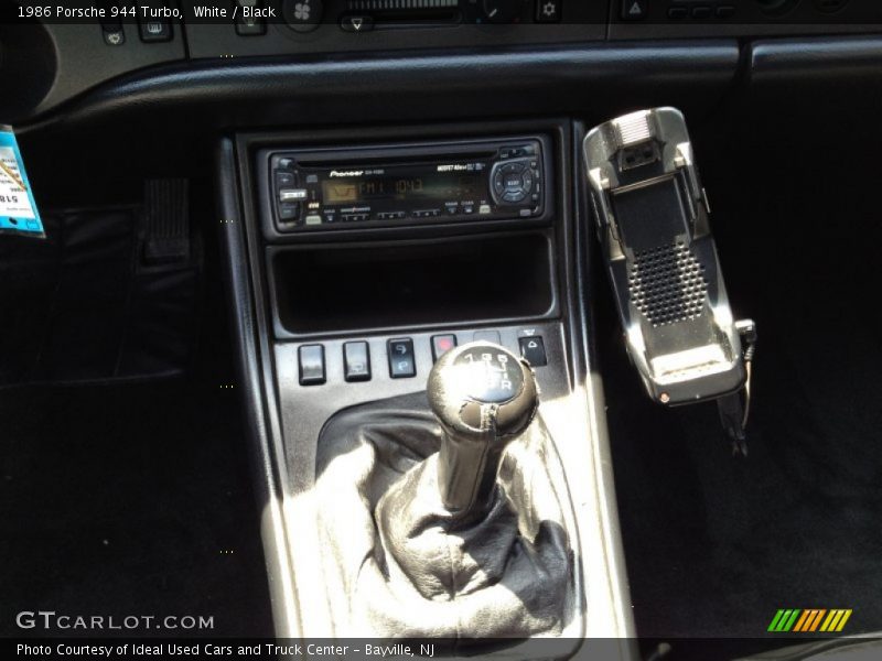  1986 944 Turbo 5 Speed Manual Shifter