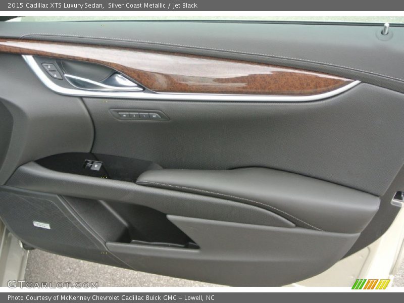 Door Panel of 2015 XTS Luxury Sedan