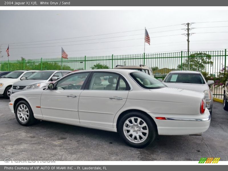 White Onyx / Sand 2004 Jaguar XJ XJ8