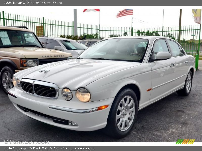 White Onyx / Sand 2004 Jaguar XJ XJ8