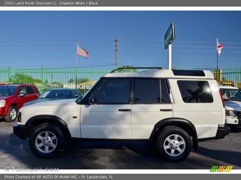 Chawton White / Black 2003 Land Rover Discovery S
