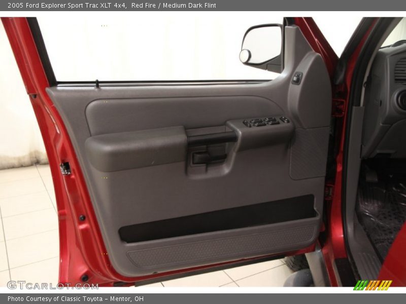 Red Fire / Medium Dark Flint 2005 Ford Explorer Sport Trac XLT 4x4