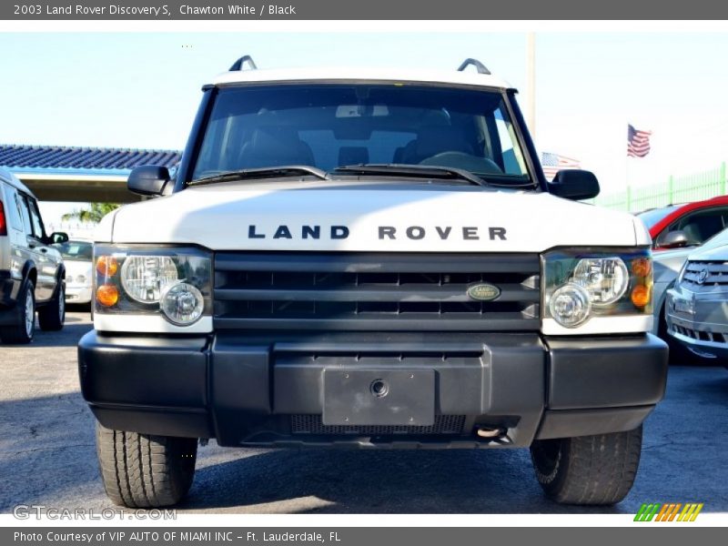 Chawton White / Black 2003 Land Rover Discovery S