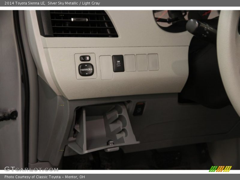 Silver Sky Metallic / Light Gray 2014 Toyota Sienna LE