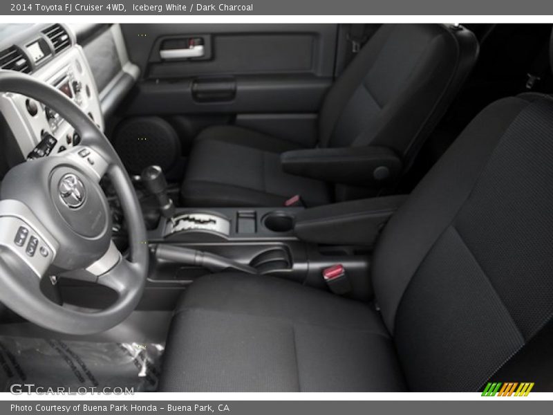 Iceberg White / Dark Charcoal 2014 Toyota FJ Cruiser 4WD