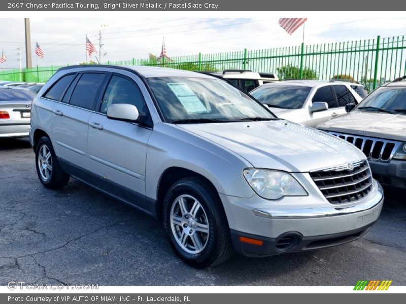 Front 3/4 View of 2007 Pacifica Touring