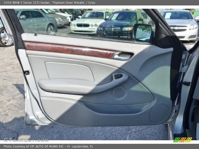 Titanium Silver Metallic / Grey 2004 BMW 3 Series 325i Sedan