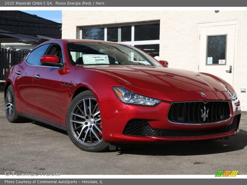 Front 3/4 View of 2015 Ghibli S Q4