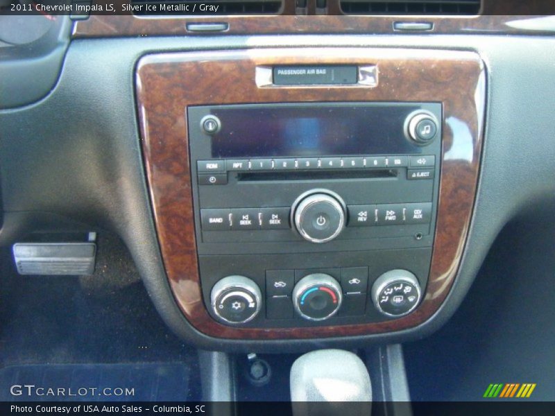 Silver Ice Metallic / Gray 2011 Chevrolet Impala LS