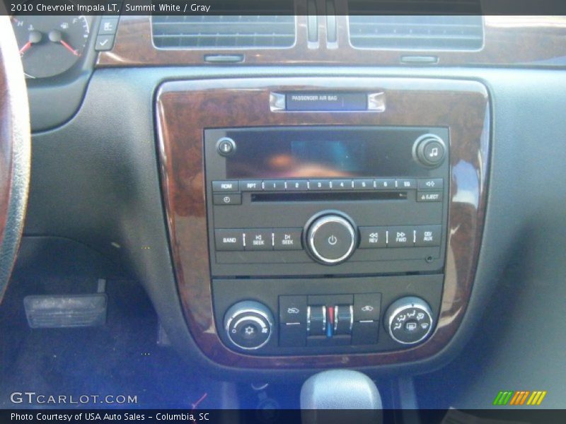 Summit White / Gray 2010 Chevrolet Impala LT