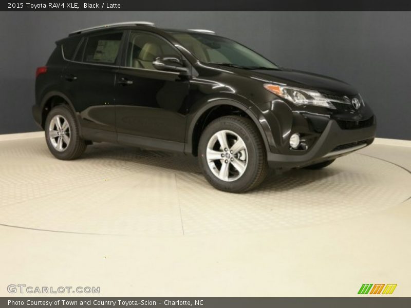 Front 3/4 View of 2015 RAV4 XLE