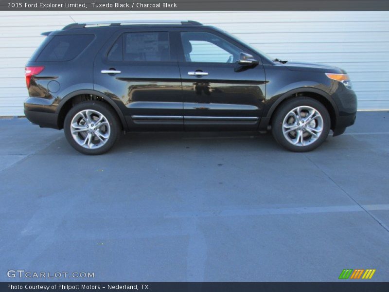 Tuxedo Black / Charcoal Black 2015 Ford Explorer Limited