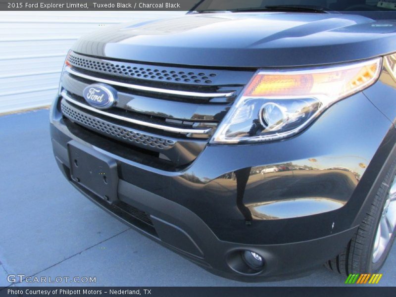 Tuxedo Black / Charcoal Black 2015 Ford Explorer Limited