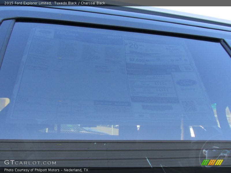 Tuxedo Black / Charcoal Black 2015 Ford Explorer Limited