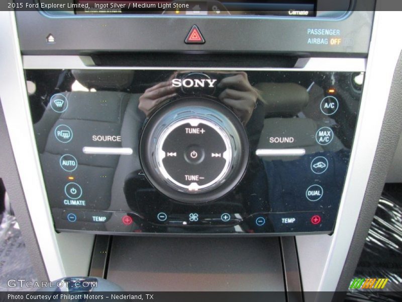 Ingot Silver / Medium Light Stone 2015 Ford Explorer Limited