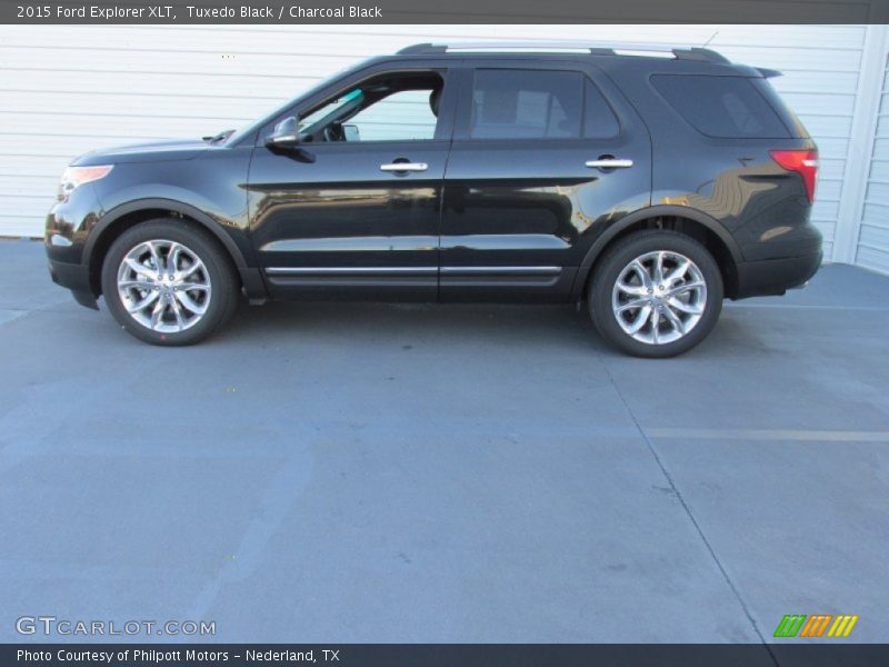 Tuxedo Black / Charcoal Black 2015 Ford Explorer XLT