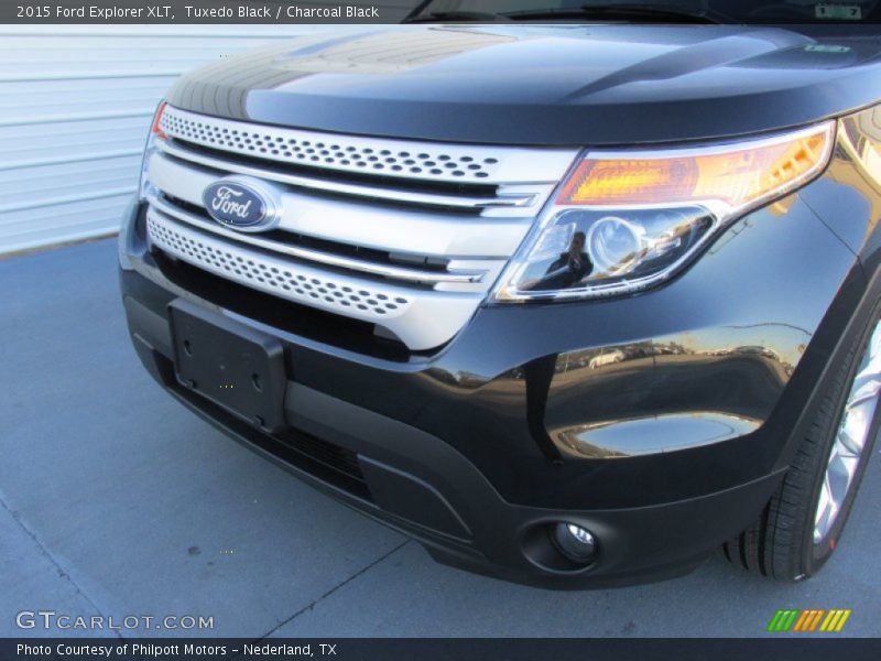 Tuxedo Black / Charcoal Black 2015 Ford Explorer XLT