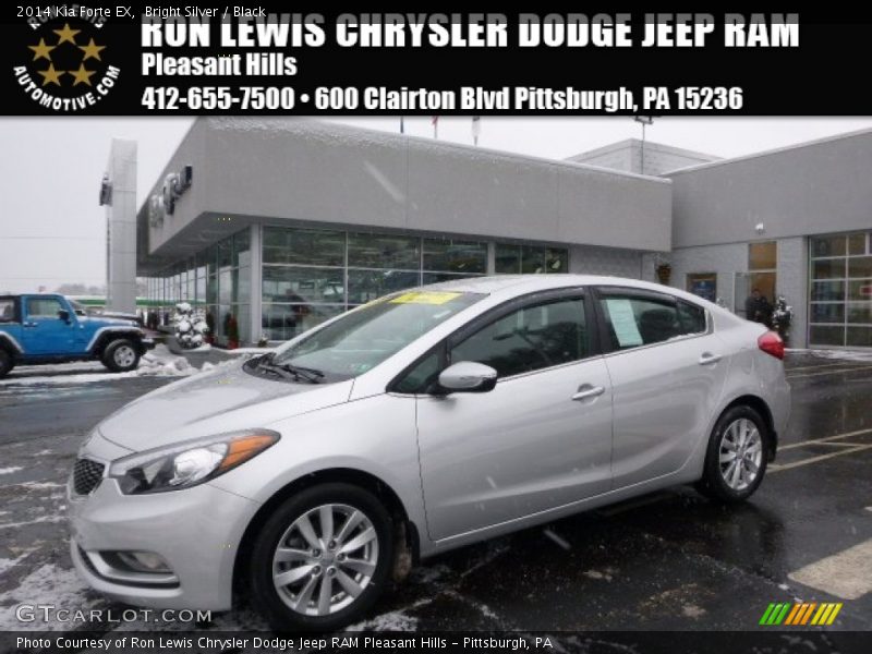 Bright Silver / Black 2014 Kia Forte EX
