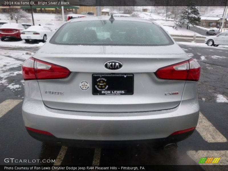 Bright Silver / Black 2014 Kia Forte EX