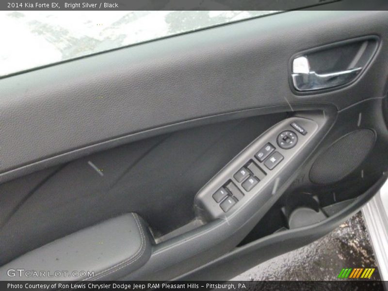 Bright Silver / Black 2014 Kia Forte EX