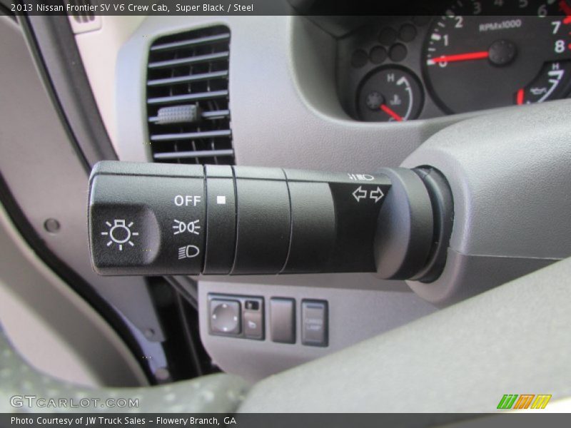Super Black / Steel 2013 Nissan Frontier SV V6 Crew Cab