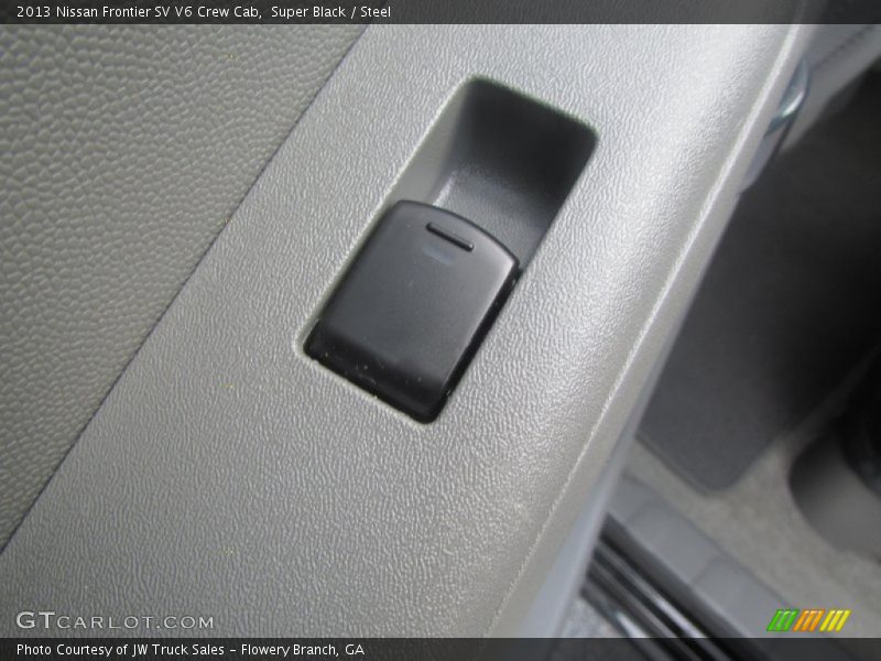 Super Black / Steel 2013 Nissan Frontier SV V6 Crew Cab