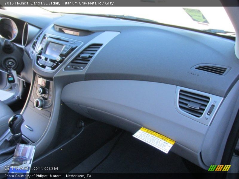 Titanium Gray Metallic / Gray 2015 Hyundai Elantra SE Sedan