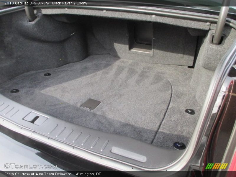 Black Raven / Ebony 2010 Cadillac DTS Luxury