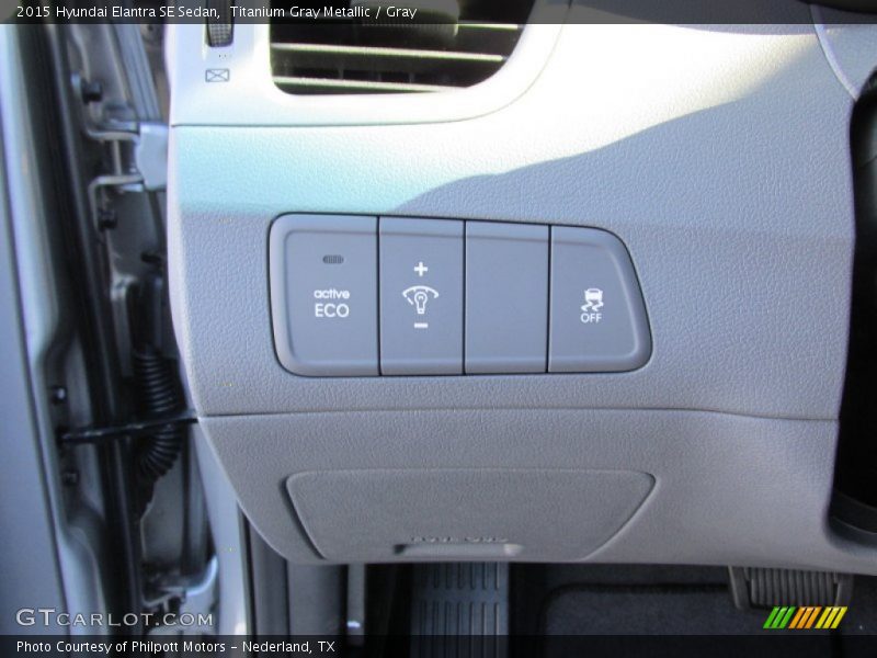 Titanium Gray Metallic / Gray 2015 Hyundai Elantra SE Sedan