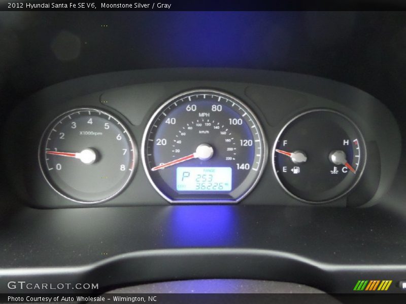 Moonstone Silver / Gray 2012 Hyundai Santa Fe SE V6