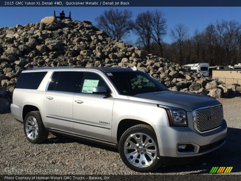 Quicksilver Metallic / Denali Jet Black 2015 GMC Yukon XL Denali 4WD