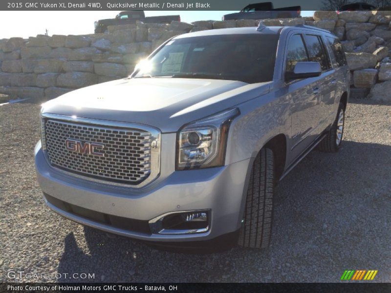 Quicksilver Metallic / Denali Jet Black 2015 GMC Yukon XL Denali 4WD